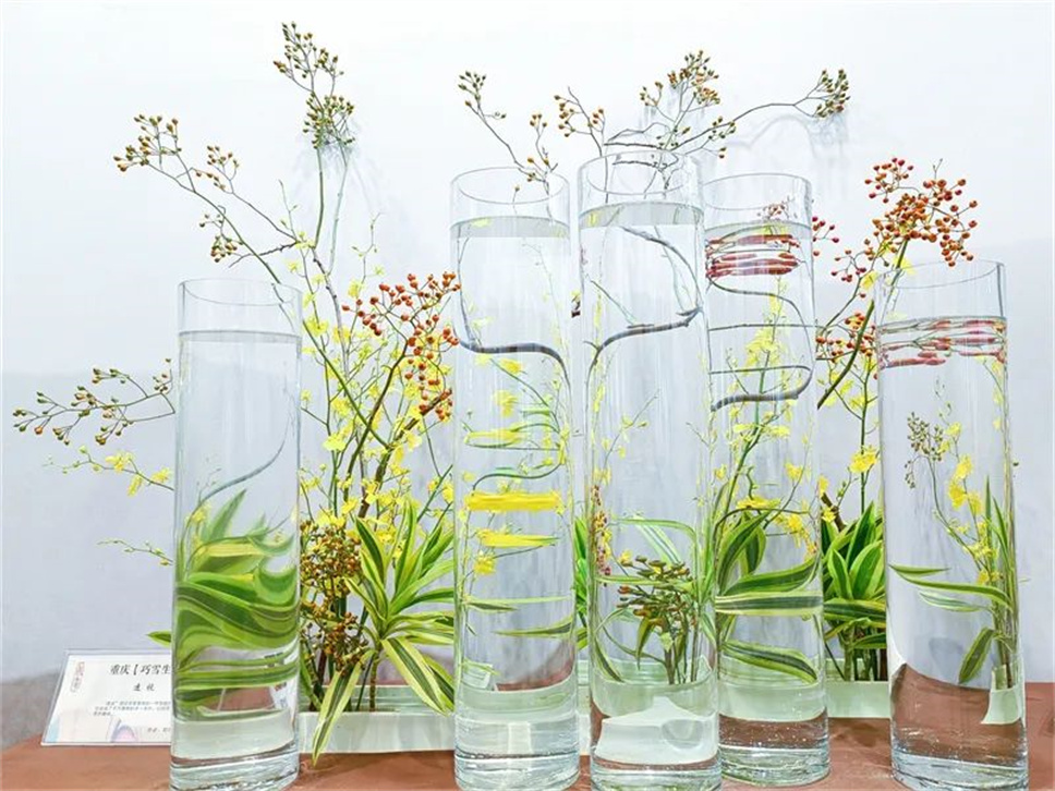 【采薇專欄】傳統(tǒng)插花要破圈兒？17個(gè)流派、名師的200個(gè)作品點(diǎn)亮南京“最美花展”